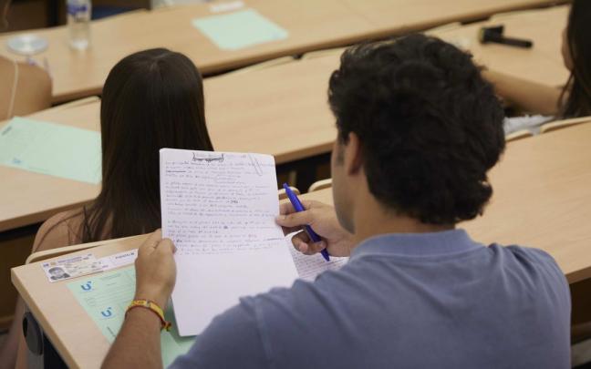 Alumnos durante la EAU.