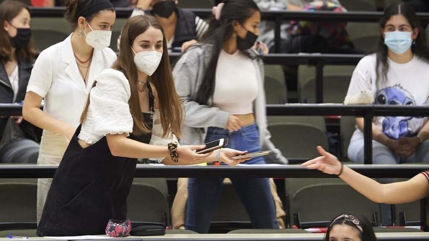 Estudiantes, en un aula de la UPNA el pasado 2021