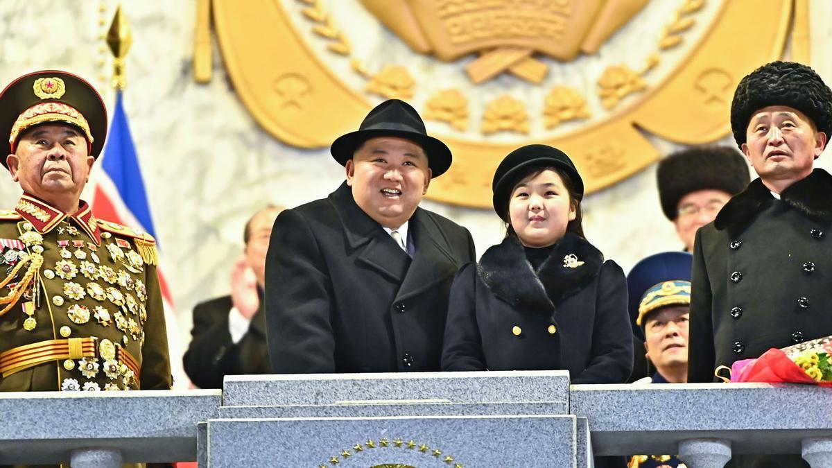 Kim Jong-un junto a su misteriosa hija.