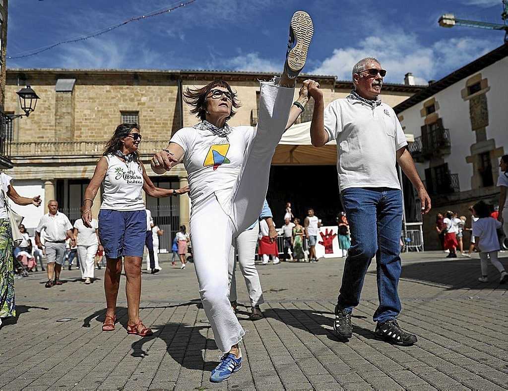 Aitziber Etxaiz encabezó el Zortziko del día grande, festividad de la Exaltación de la Santa Cruz.