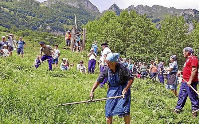 Pese a la pandemia, el pasado a&ntilde;o se celebr&oacute; a los pies de las Malloak Araizko Kablearen Eguna. | FOTO: N.M.
