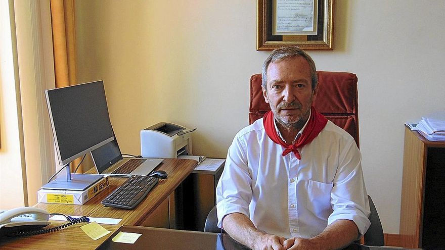 Jesús Arrizubieta, alcalde de Tafalla, preparado para las fiestas patronales.