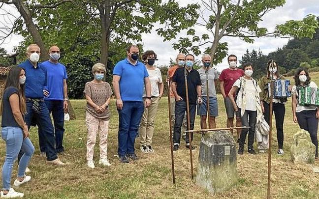 Moj&oacute;n fronterizo Llodio-Arrankudiaga en una pasada edici&oacute;n.