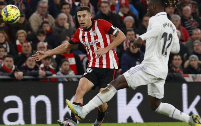 De Marcos fue el mejor jugador del Athletic en el partido ante el Real Madrid. De Marcos fue el mejor jugador del Athletic en el partido ante el Real Madrid.