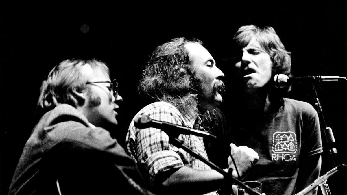 David Crosby, Stephen Stills y Graham Nash, miembors de 'Los Byrds'