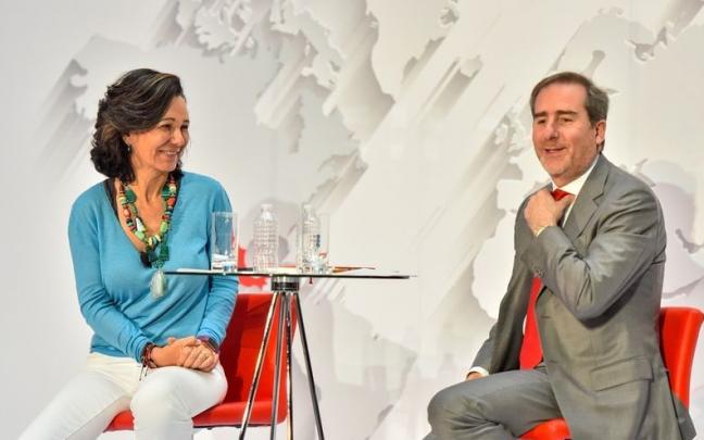 Héctor Blas Grisi Checa (der.) junto a Ana Botín, presidenta del Banco Santander. Héctor Blas Grisi Checa (der.) junto a Ana Botín, presidenta del Banco Santander.