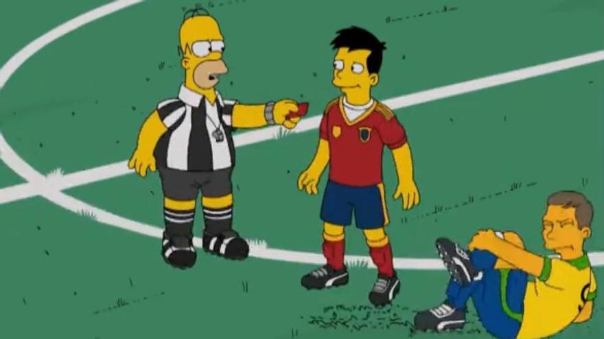Homer, el árbitro, expulsa a un jugador español en la final ante Brasil.