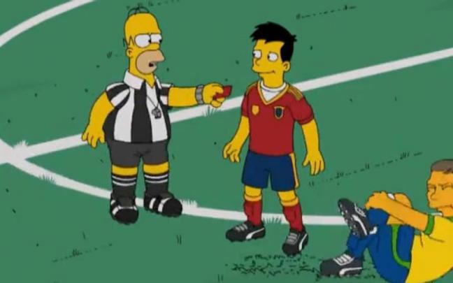 Homer, el árbitro, expulsa a un jugador español en la final ante Brasil. Homer, el árbitro, expulsa a un jugador español en la final ante Brasil.
