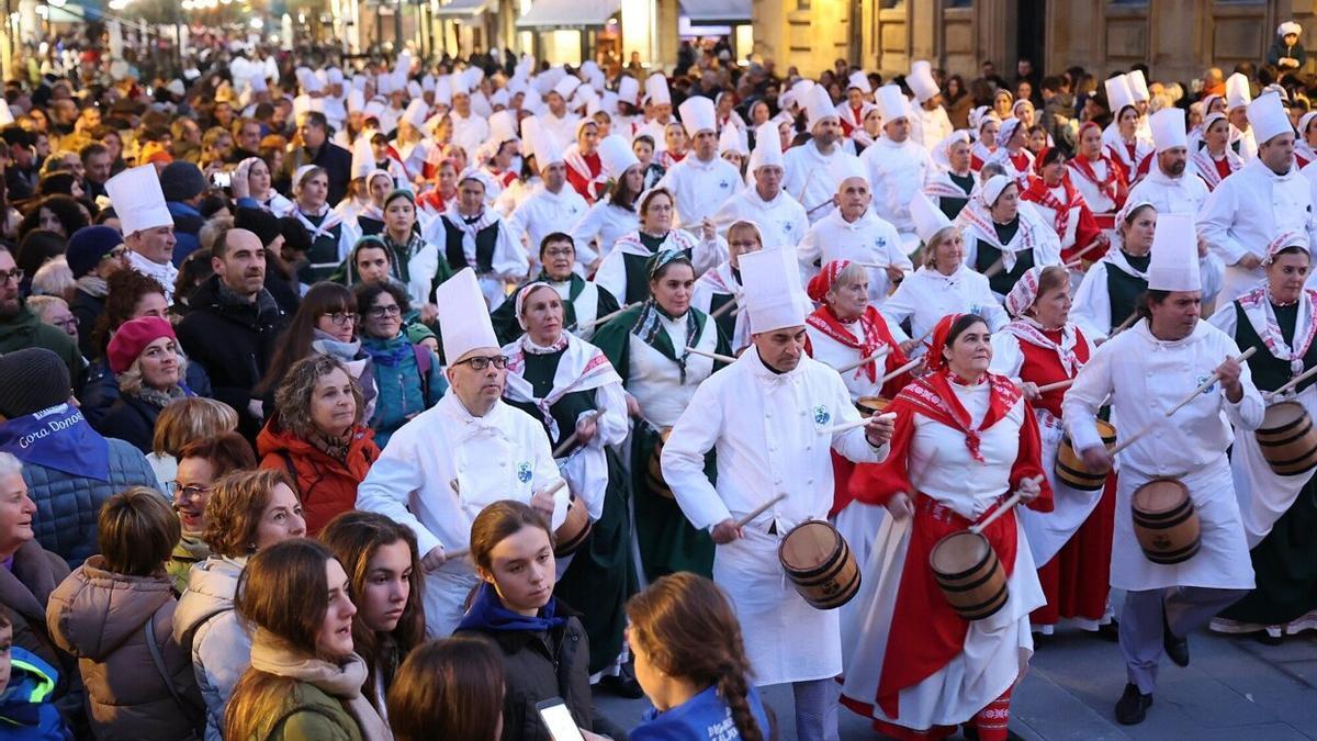 Gaztedi animó las calles del Centro durante la tarde-noche del día 20.