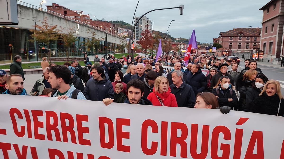 Manifestación este viernes en Bilbao para reclamar que cirugía cardiaca se quede en Basurto.