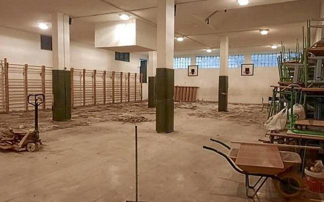 Perdillegi kaleko eraikineko soinketa gelako obrak. | ARGAZKIA: AZPEITIKO UDALA Perdillegi kaleko eraikineko soinketa gelako obrak. | ARGAZKIA: AZPEITIKO UDALA