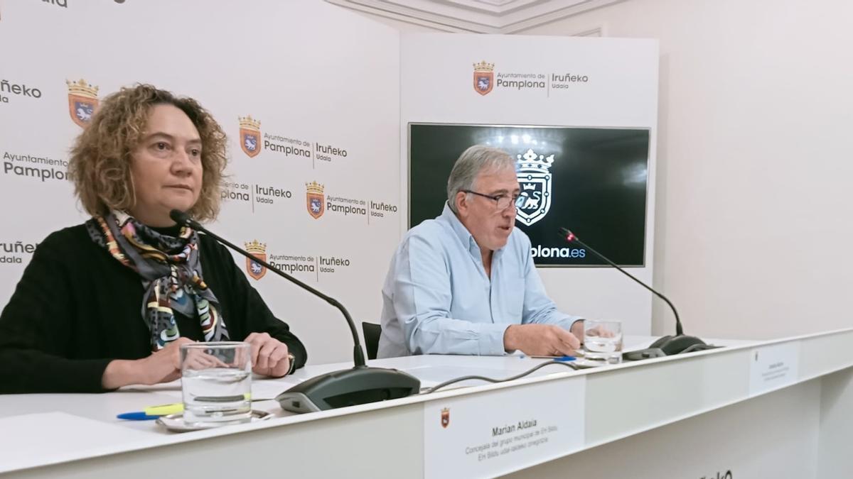 Marian Aldaia y Joseba Asiron, en rueda de prensa.