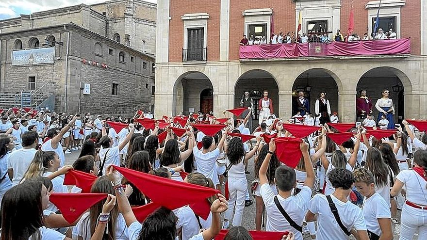 Momento en el que arrancaron las fiestas de Las Angustias.