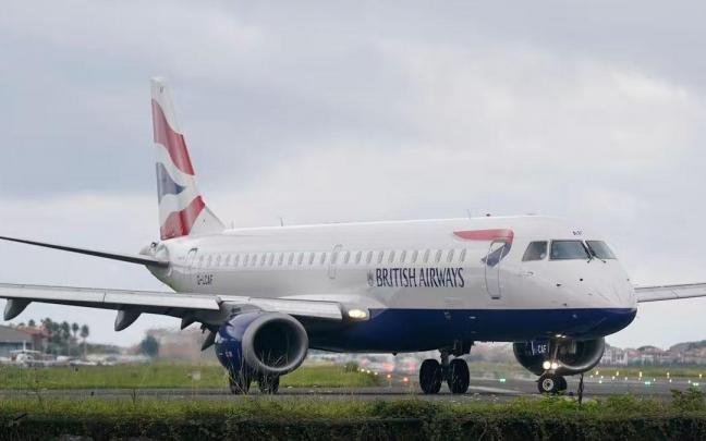 Vuelo de British Airways procedente Londres aterrizado en Hondarribia. Vuelo de British Airways procedente Londres aterrizado en Hondarribia.