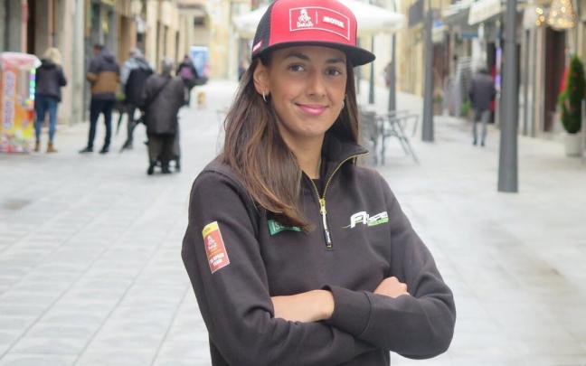La zumarragarra Anne Zufiaur, en la calle Soraluze. La zumarragarra Anne Zufiaur, en la calle Soraluze.