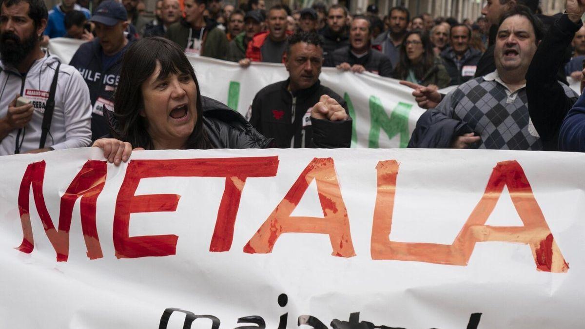 Manifestación en Vitoria del sector del metal alavés