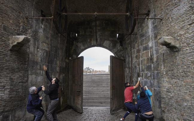 Pruebas del sistema de engranajes del Portal de Francia.