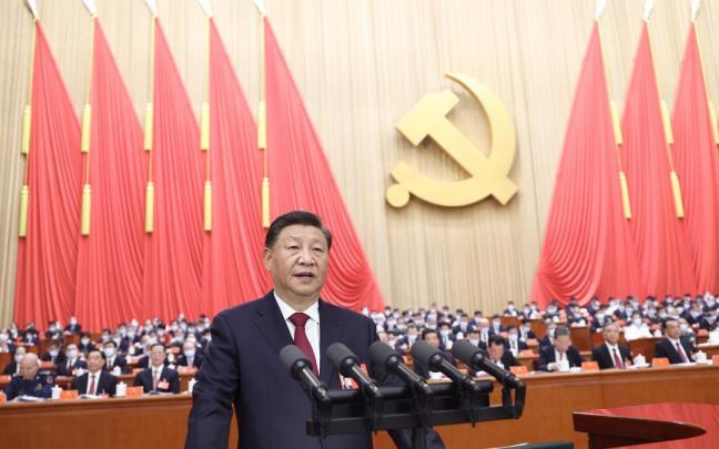 Xi Jinping logra un histórico tercer mandato como secretario general del PCCH con un control absoluto. Xi Jinping logra un histórico tercer mandato como secretario general del PCCH con un control absoluto.