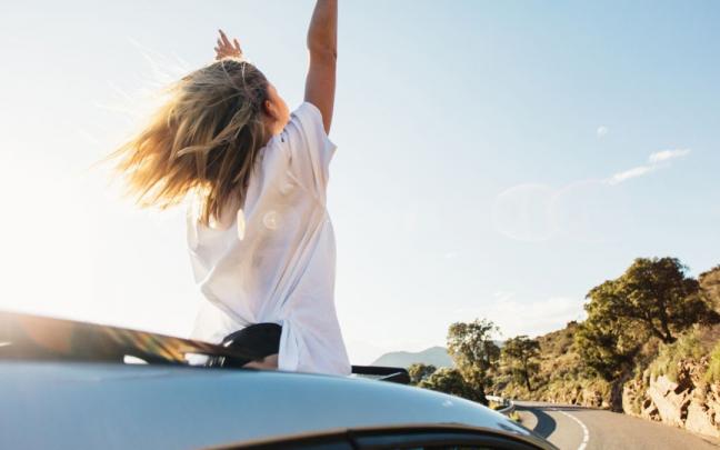 Muchas personas eligen el coche para desplazarse a festivales de m&uacute;sica.