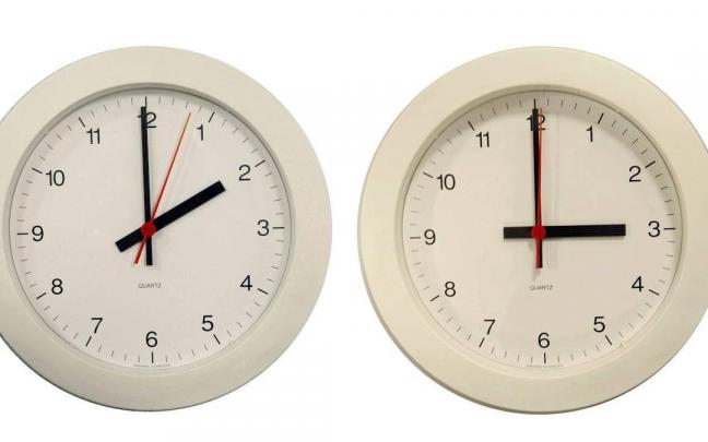A las tres se retrasarán los relojes una hora.