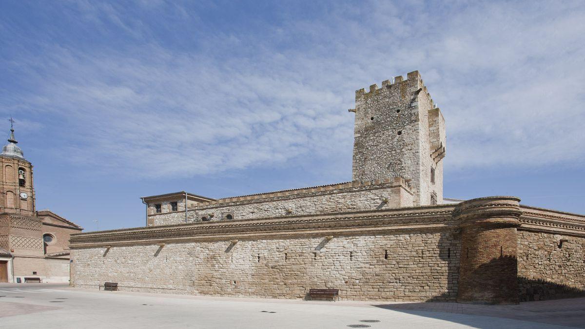 Vista del castillo de Cortes.