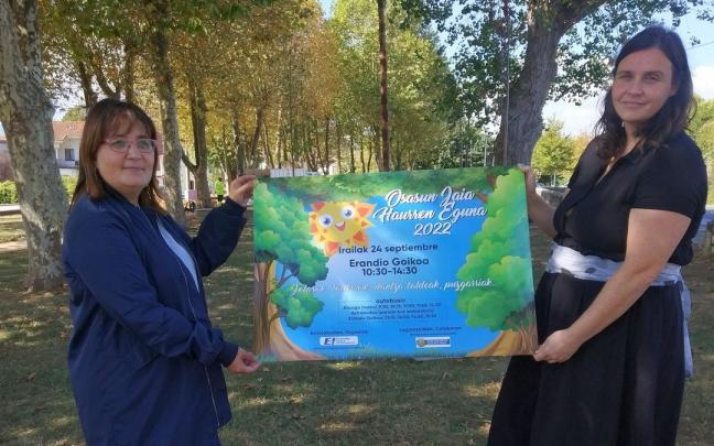 La concejala Maite P&eacute;rez y la alcaldesa, Aitziber Oliban.