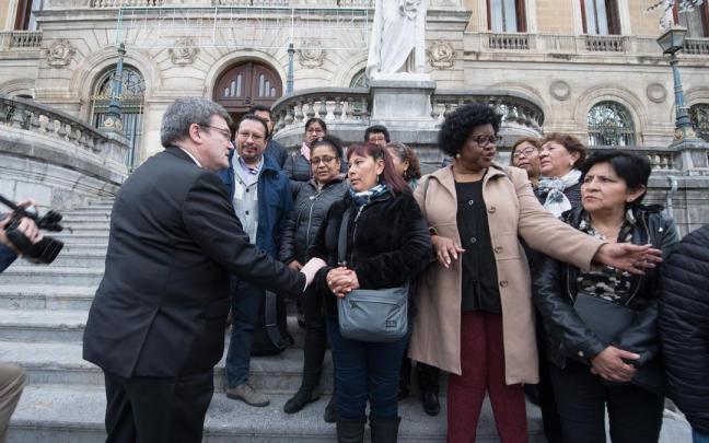 Bilbao muestra su repulsa ante el asesinato machista de Rebeca Bilbao muestra su repulsa ante el asesinato machista de Rebeca