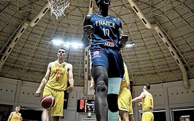 Cissoko, en el partido ante Macedonia del Norte. | FOTO: FIBA