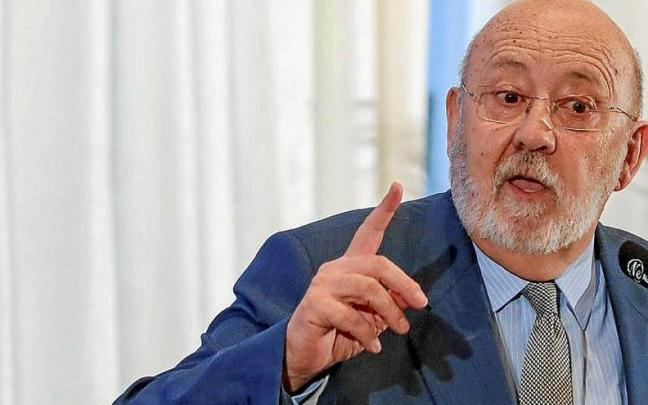 Tezanos, durante su intervención de ayer. | FOTO: E. P.