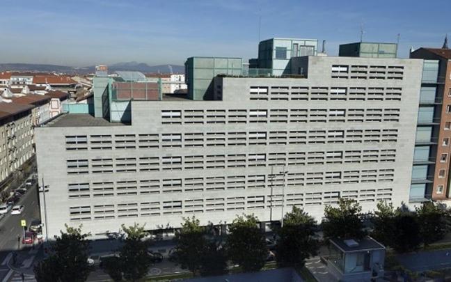 Sede de la Hacienda foral, en la calle Samaniego