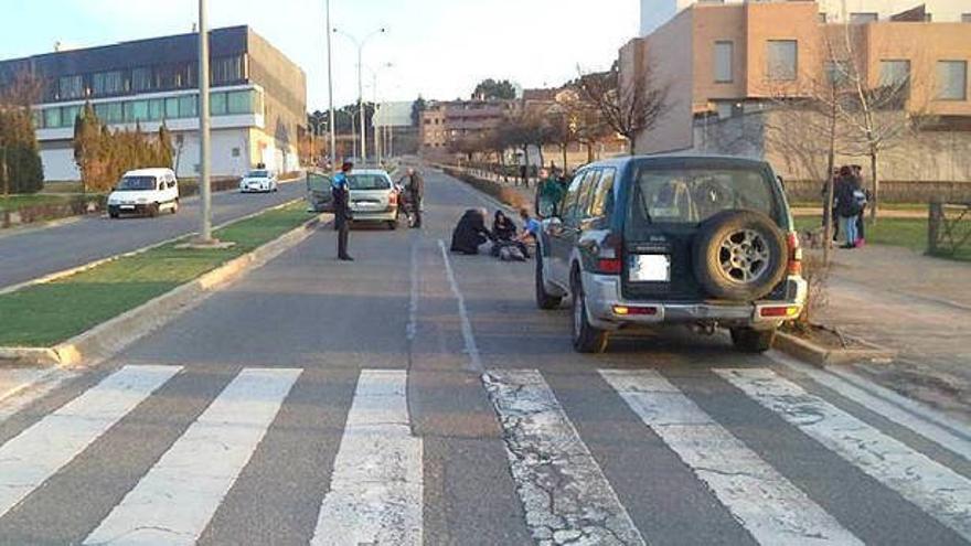 Una persona tendida en el suelo tras ser atropellada en el vial donde se colocará uno de los radares