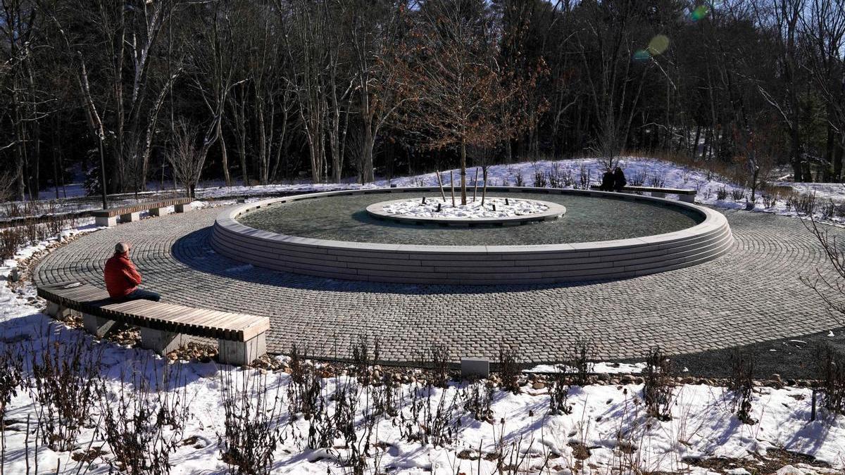 El memorial en honor a las víctimas de Sandy Hook.