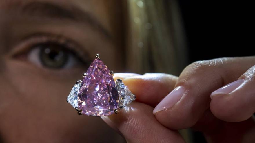 El espectacular y único diamante rosa.