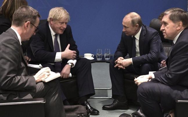 Boris Johnson y Vladimir Putin, en una imagen de archivo.