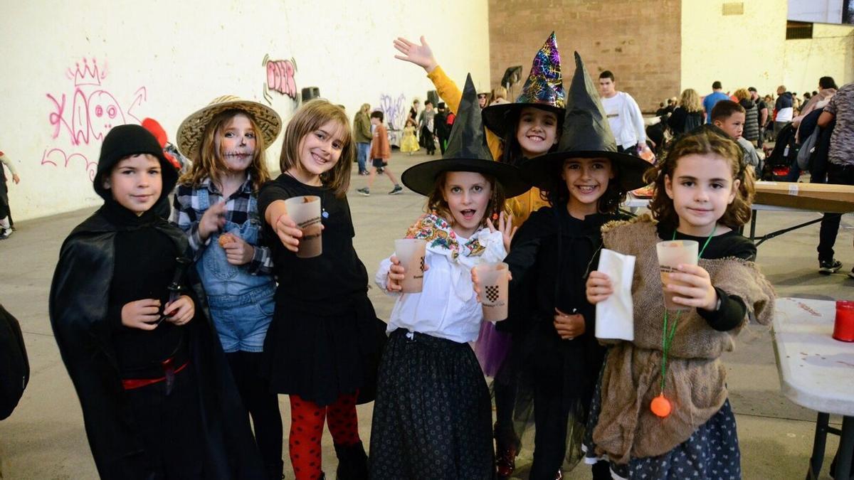 Txokolatesnea eta txurroak merendatu zituzten.