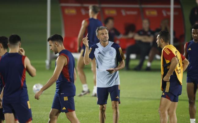 Entrenamiento de la selección española antes del partido contra Japón. Entrenamiento de la selección española antes del partido contra Japón.