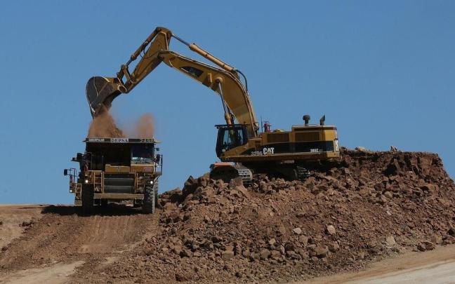 Imagen de las obras del TAV en Marcilla. Imagen de las obras del TAV en Marcilla.