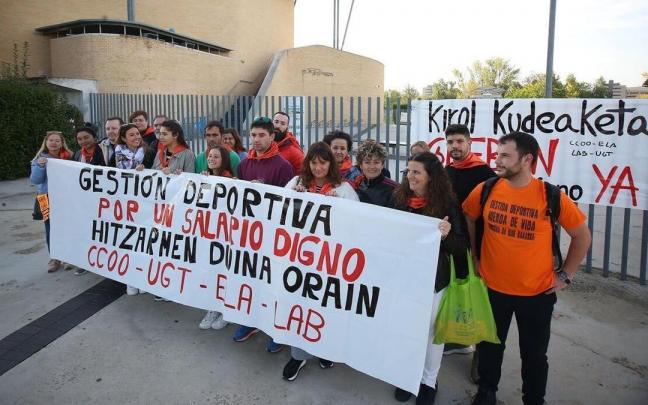 Imagen de las Instalaciones de Sarriguren durante la huelga de gesti&oacute;n deportiva.