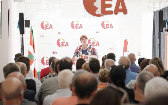 Acto del sector oficial de Eusko Alkartasuna el pasado 4 de septiembre en Gasteiz. Acto del sector oficial de Eusko Alkartasuna el pasado 4 de septiembre en Gasteiz.