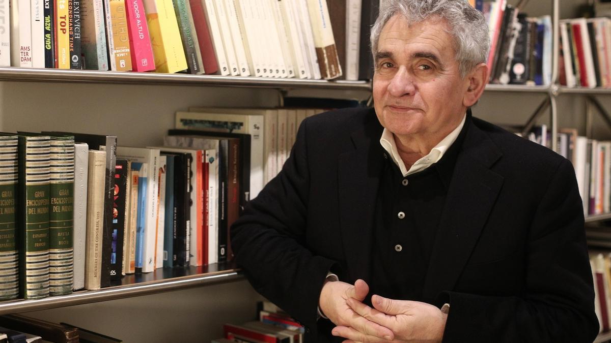 El escritor Bernardo Atxaga
