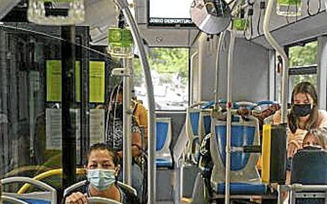 En un bus de Tuvisa.