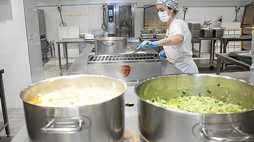 El HUA estrena cocina por Navidad