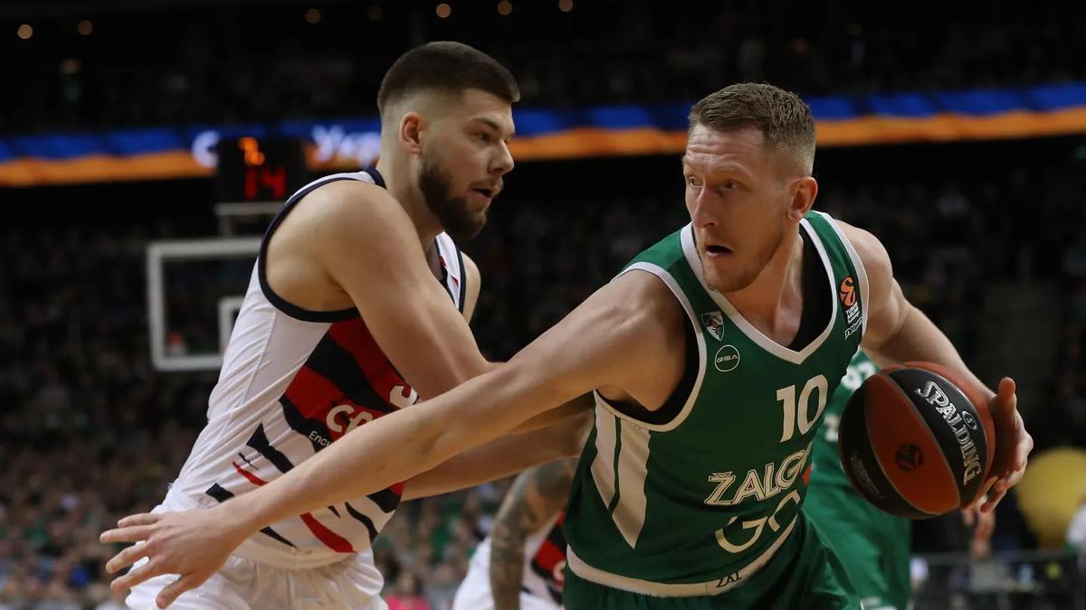 Smits, el mejor del partido junto a Ulanovas, hizo mucho daño al Baskonia en el poste