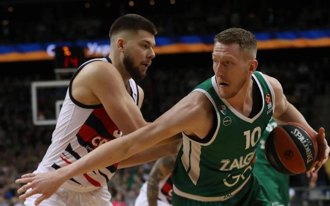 Smits, el mejor del partido junto a Ulanovas, hizo mucho daño al Baskonia en el poste Smits, el mejor del partido junto a Ulanovas, hizo mucho daño al Baskonia en el poste
