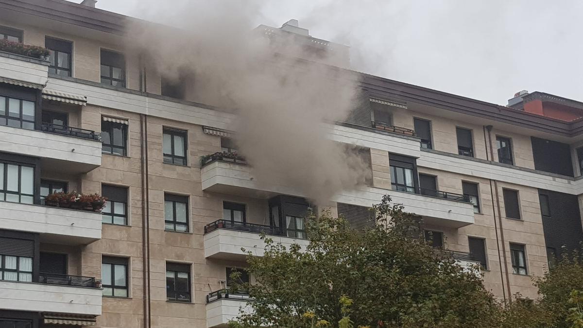 Incendio en un piso de Benta Berri en Donostia