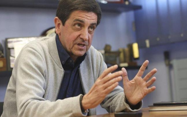 Javier Onieva, durante una entrevista Javier Onieva, durante una entrevista