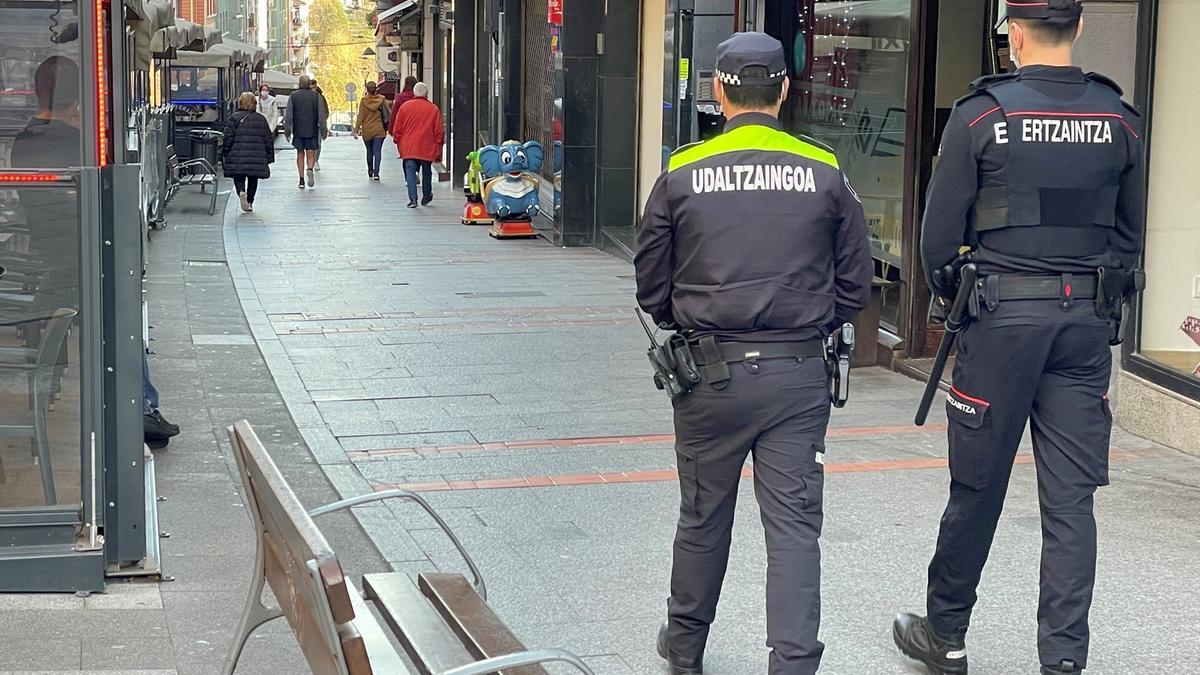 La vigilancia se ha reforzado es zonas comerciales.