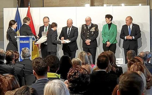 Acto de reconocimiento celebrado ayer en la Ciudadela de Pamplona. Acto de reconocimiento celebrado ayer en la Ciudadela de Pamplona.