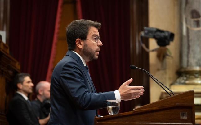 El Parlament rechaza que Aragonès se someta a una cuestión de confianza El Parlament rechaza que Aragonès se someta a una cuestión de confianza