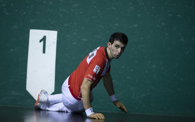 Altuna, durante un partido en el Labrit.